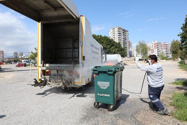 Temizlik işçisi belediye çalışanlarının sesi oldu