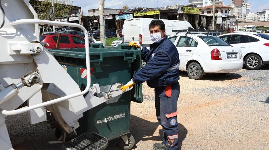 Temizlik iş&ccedil;isi belediye &ccedil;alışanlarının sesi oldu
