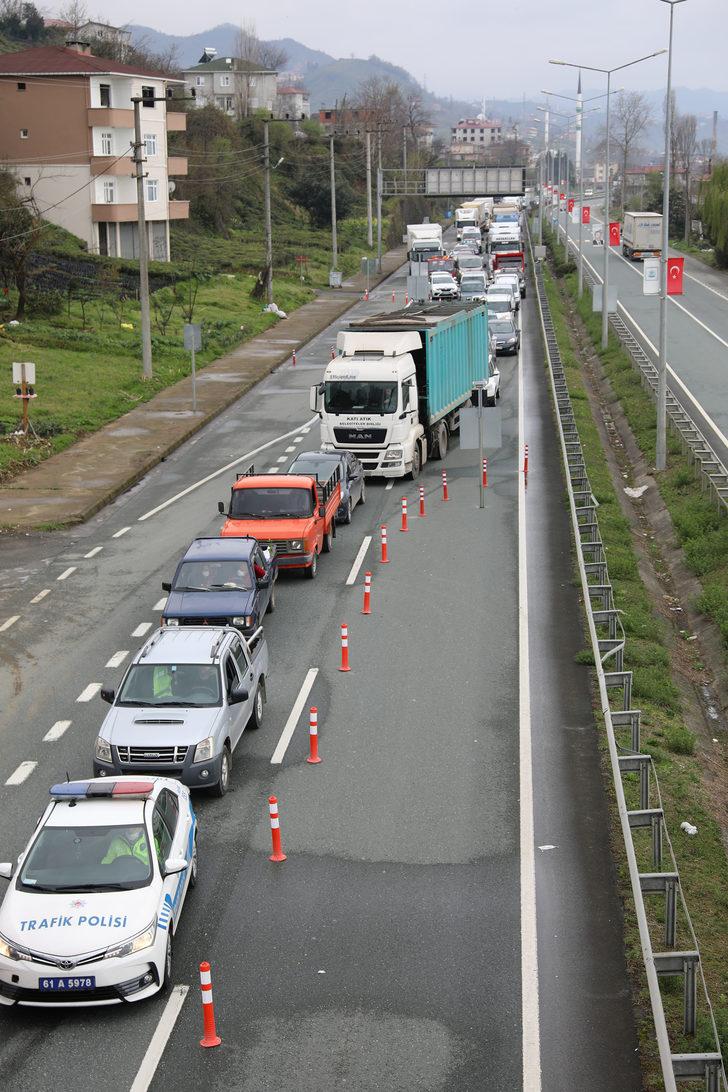 Kontrol noktalarını aşmak için WhatsApp grubu kurmuşlar! Yazışmalar 'pes' dedirtti G3