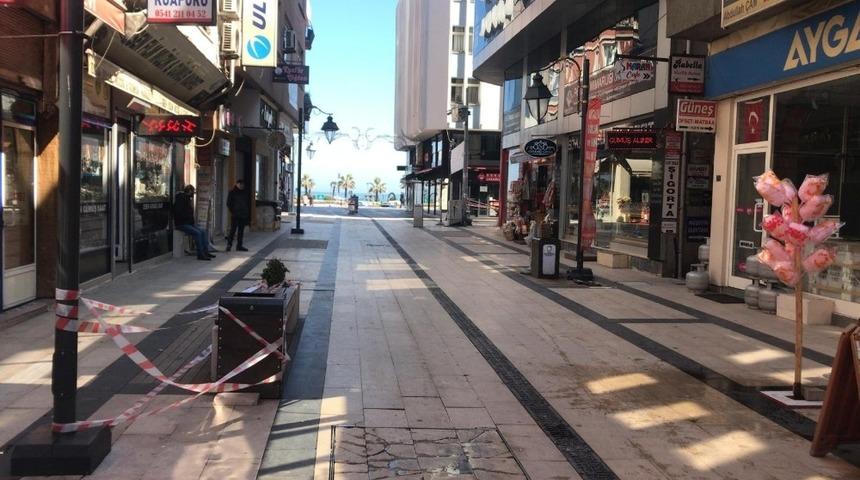 Korona vir&uuml;s &rsquo;k&uuml;&ccedil;&uuml;k esnafı&rsquo; vurdu