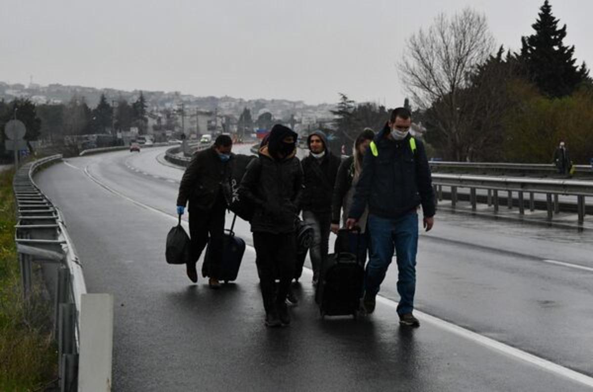 Giriş-&ccedil;ıkışlar kapatıldı! Tekirdağ'a y&uuml;r&uuml;yerek girdiler