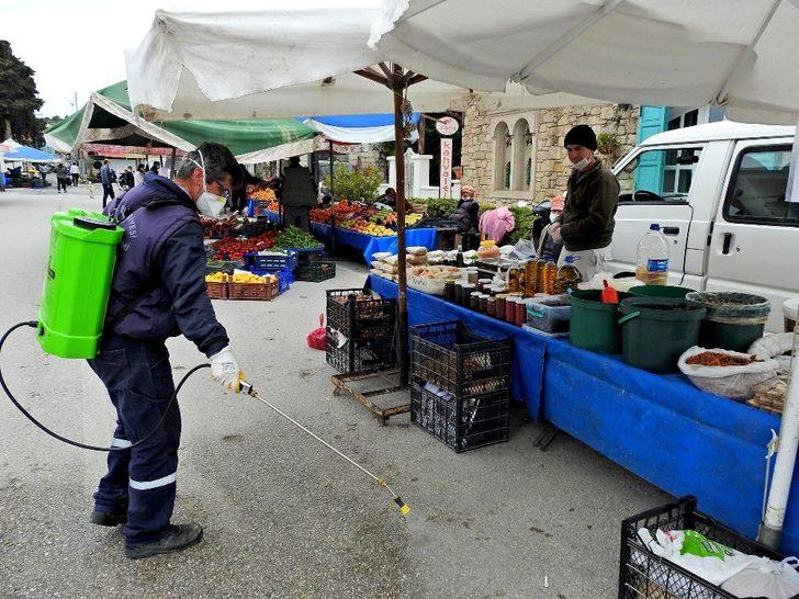 Alaçatı pazarında kurallara uyuldu G4