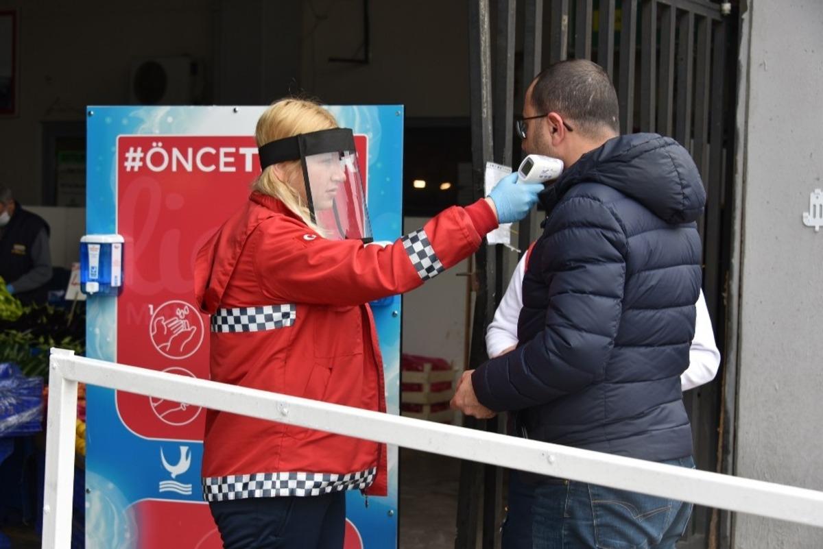 Aliağa Belediyesinden pazaryerinde sıkı denetim