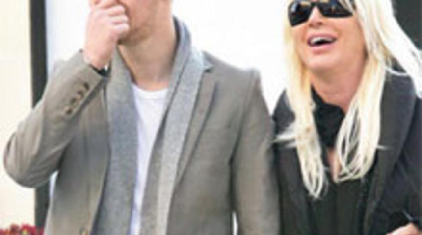 Fedakar Anne Seda Sayan!