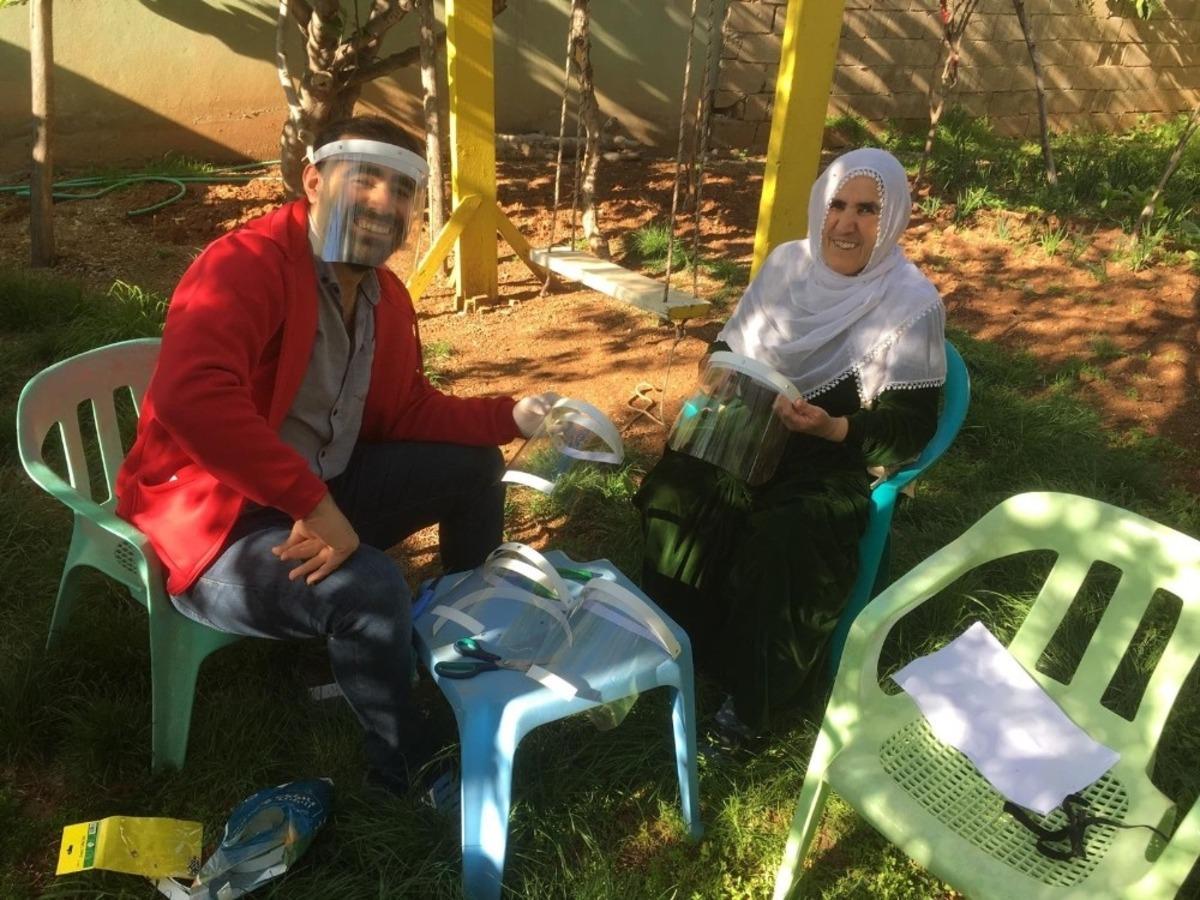 Anne y&uuml;reği korona vir&uuml;se karşı kolları sıvadı