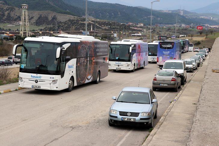 Karabük'te yurtlara yerleştirilen yabancılar ülkelerine gönderilmek üzere yola çıktı G4