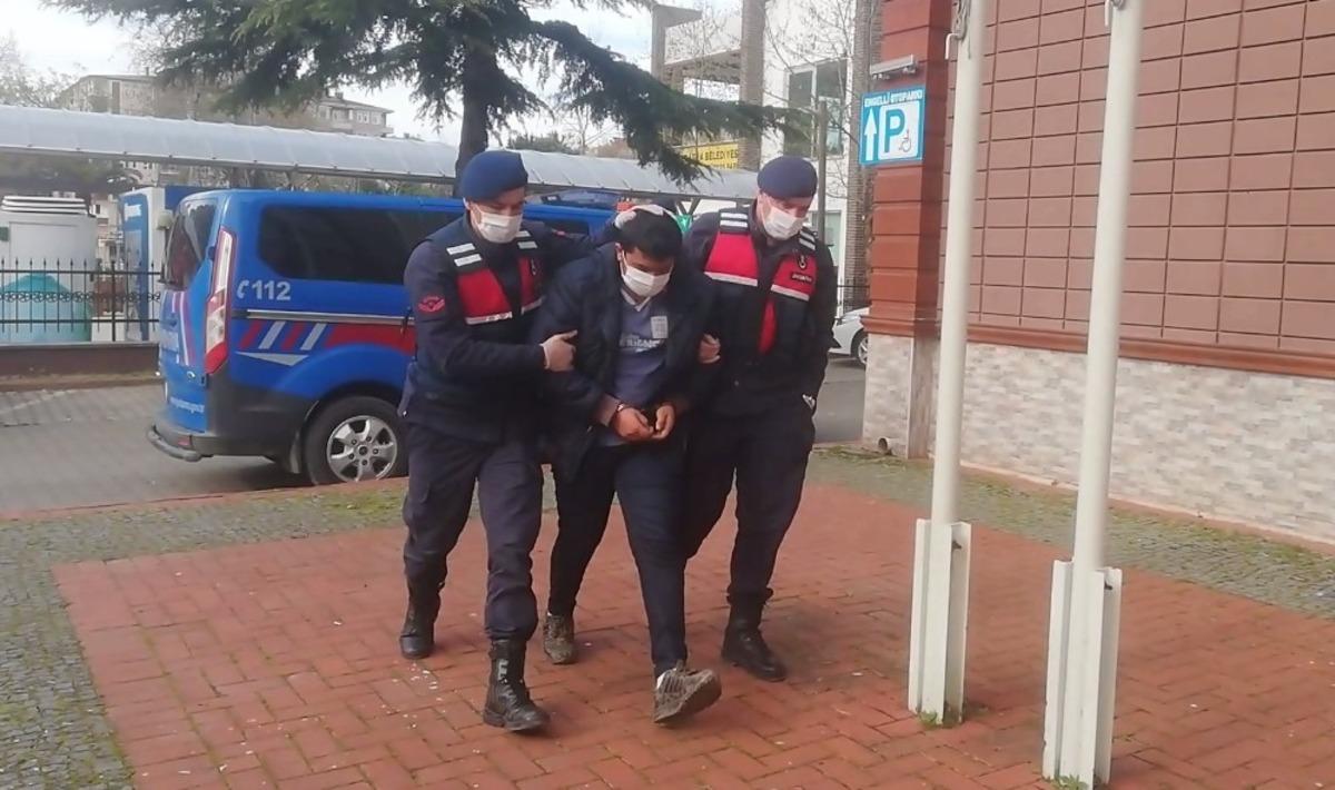 Babasını t&uuml;fekle &ouml;ld&uuml;ren şahıs adliyeye sevk edildi