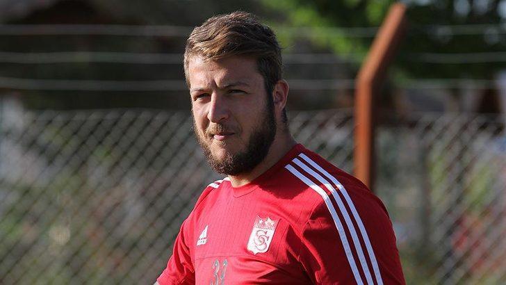 Batuhan Karadeniz'den itiraf geldi! ''Hayatımdaki en büyük hatayı Türk milletine yaptım" G1