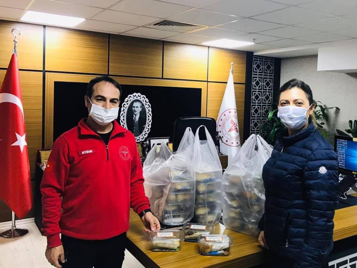 AK Parti Aydın Kadın Kolları&rsquo;ndan sağlık &ccedil;alışanlarına destek