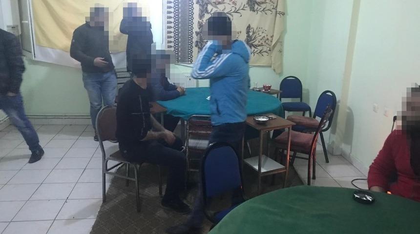 Kars&rsquo;ta apartı kumar oynatmak i&ccedil;in kiraladı