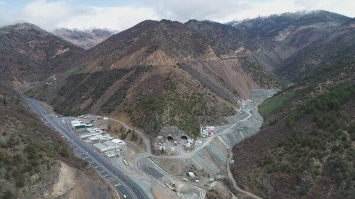 R&uuml;ya projede sona doğru! Yeni Zigana T&uuml;neli'nde inşaat &ccedil;alışmalarının y&uuml;zde 67&rsquo;si tamamlandı
