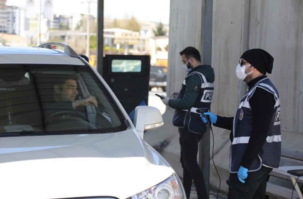 Mardin&rsquo;e giriş &ccedil;ıkışlarda sıkı tedbir