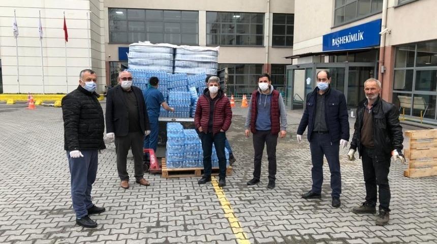 Sağlık &ccedil;alışanlarına 17 bin 461 adet i&ccedil;me suyu teslim edildi