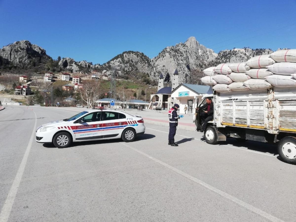 Alanya&rsquo;da korona vir&uuml;se karşı sıkı denetim