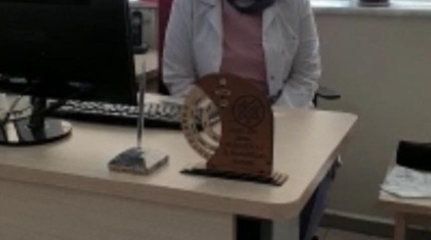 Şuhut Devlet Hastanesinden "Evde kal" &ccedil;ağrısına destek