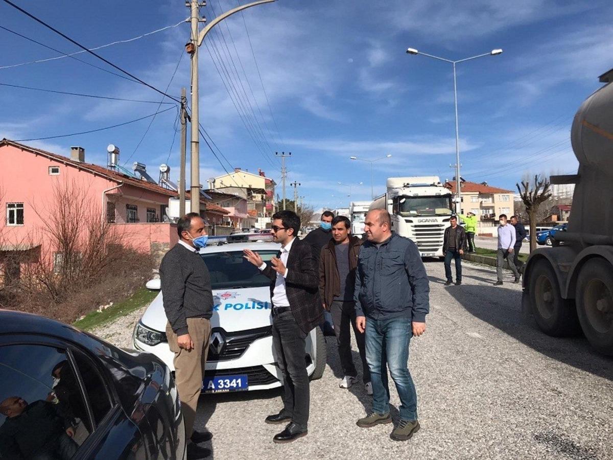 Kaymakam K&ouml;roğlu yol kontrol &ccedil;alışmalarını denetledi