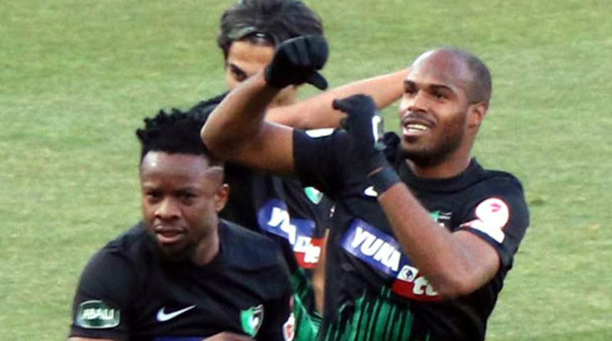 Denizlispor Estupinan'ı takımda tutacak