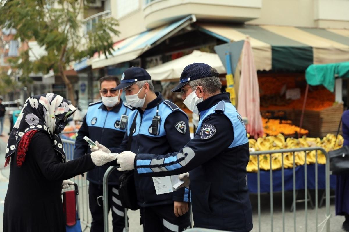 Alanya Belediyesinden 50 bin maske dağıtımı