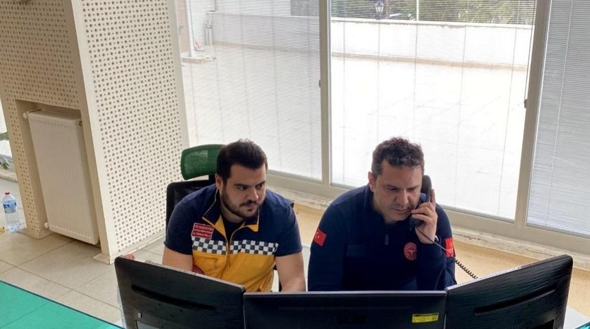 İl Sağlık M&uuml;d&uuml;r&uuml; Uğur Bilge, 112 Ambulans Servisi&rsquo;ni ziyaret etti