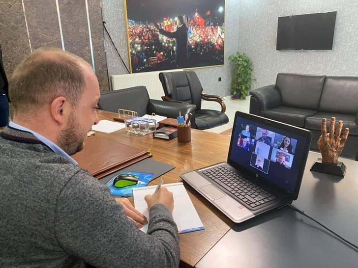 Belediye başkanları ile telekonferans sistemiyle görüştü G1