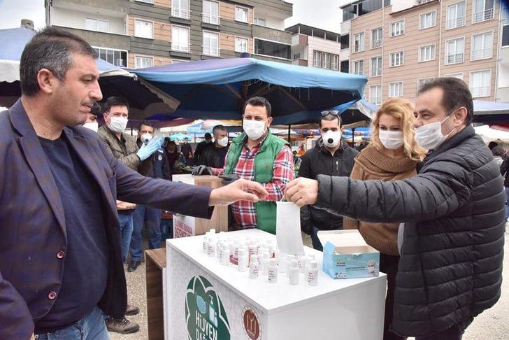 Bilecik’te maskesi olmayanlar pazara alınmadı G3