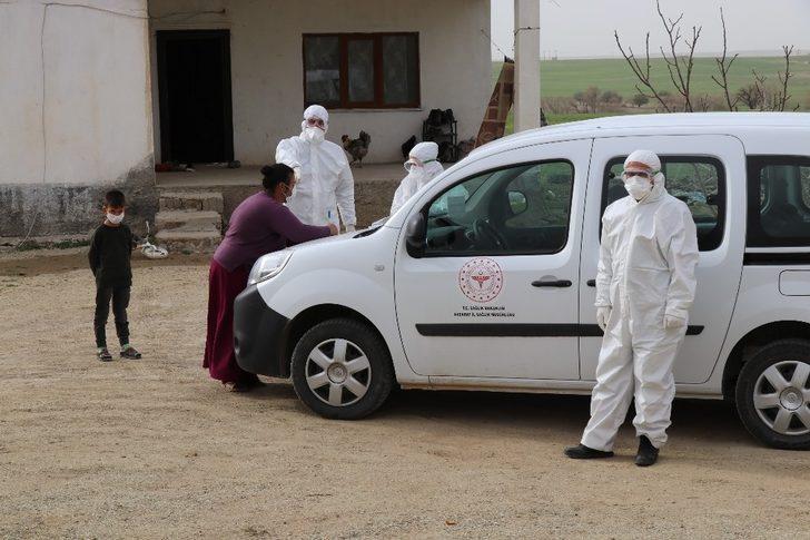 Karantinaya alınan köyde tespit ve test çalışması yapılıyor G5