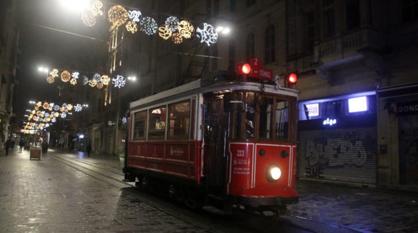 Nostaljik tramvay 'son' seferini yaptı