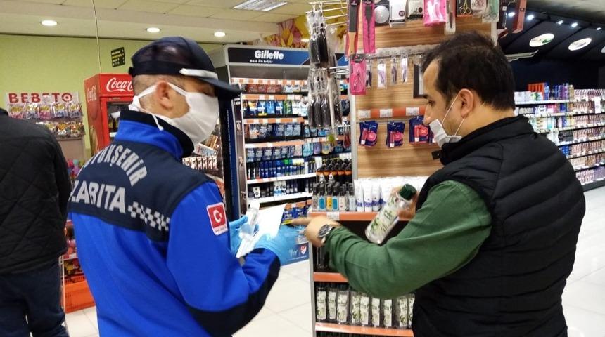 Kocaeli&rsquo;de fahiş fiyata ve stok&ccedil;uluğa ge&ccedil;it verilmiyor