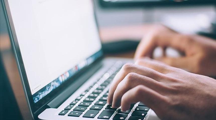 Öğretmen ve öğrenciler için 'zoom' tehlikesi!  Bakan Selçuk'tan acil toplantı çağrısı