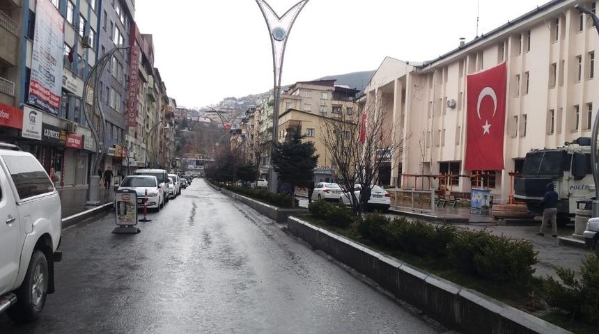 Hakkari halkı &ldquo;evde kal&rdquo; uyarılarına uydu