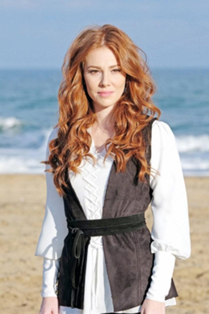 Kiralık Aşk'ın Defne'si Elçin Sangu kimdir? G5