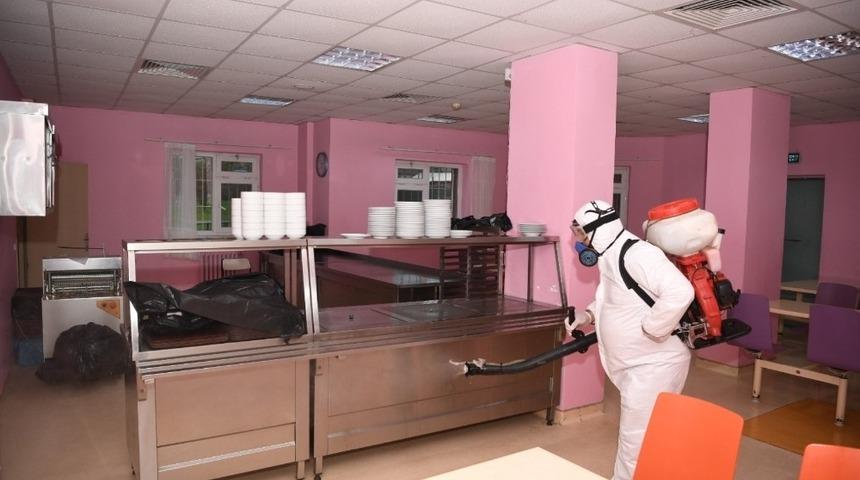 Kartepe’de dezenfekte çalışmaları haftanın 7 günü devam ediyor