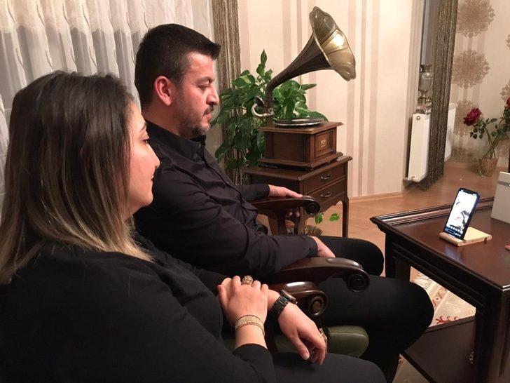 Ürgüp Belediyesinin Sevcan Orhan ‘Evde kal’ konserini binlerce kişi izledi G2