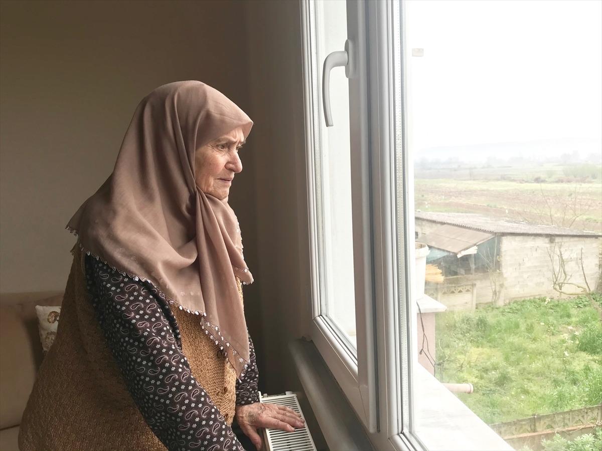 Koronavir&uuml;s&uuml; yenen 86 yaşındaki Resmiye Nine'den &uuml;z&uuml;c&uuml; haber geldi!