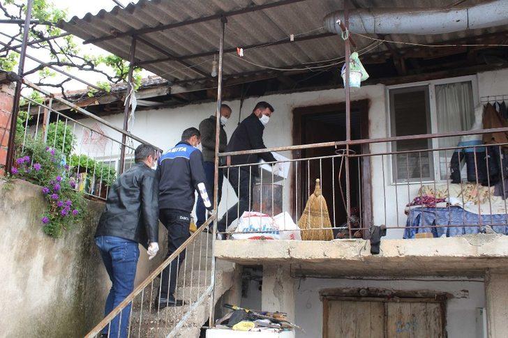 Döşemealtı Belediyesi’nden ihtiyaç sahibi ailelere gıda yardımı G3