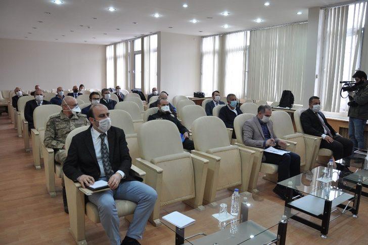 Kars’ta ’İl Pandemi Kurulu’ Toplantısı yapıldı G1