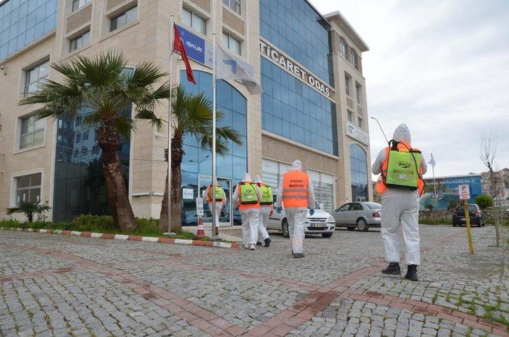 Kuşadası’nda korona virüsle mücadele aralıksız sürüyor G5