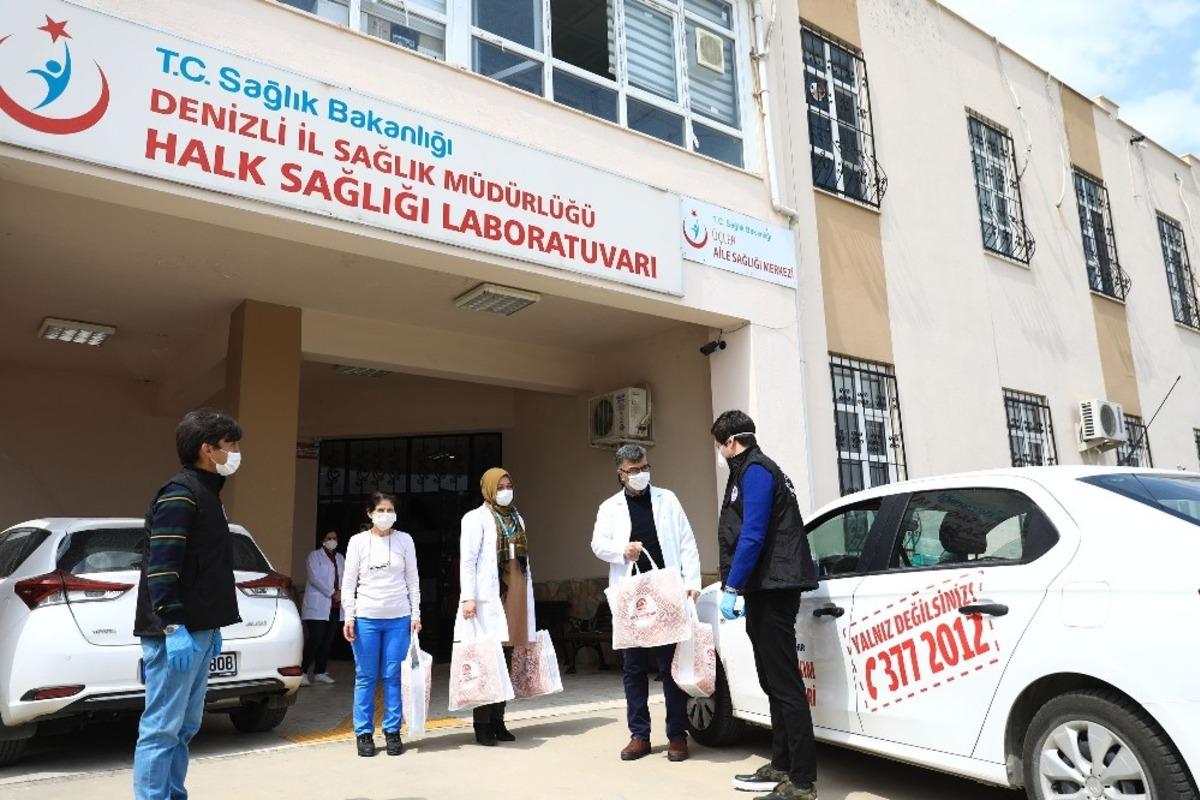 B&uuml;y&uuml;kşehir Belediyesi Aile Sağlığı Merkezlerine koruyucu set dağıttı
