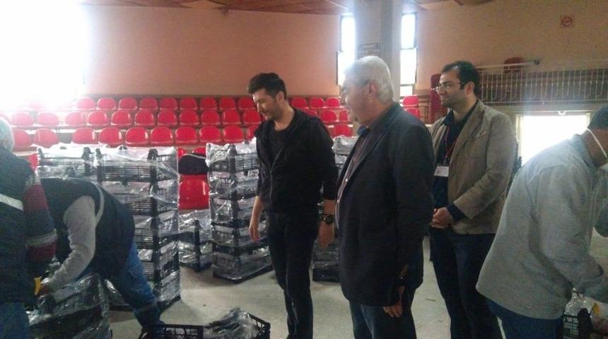 Bozyazı&rsquo;da yaşlılara sebze ve meyve