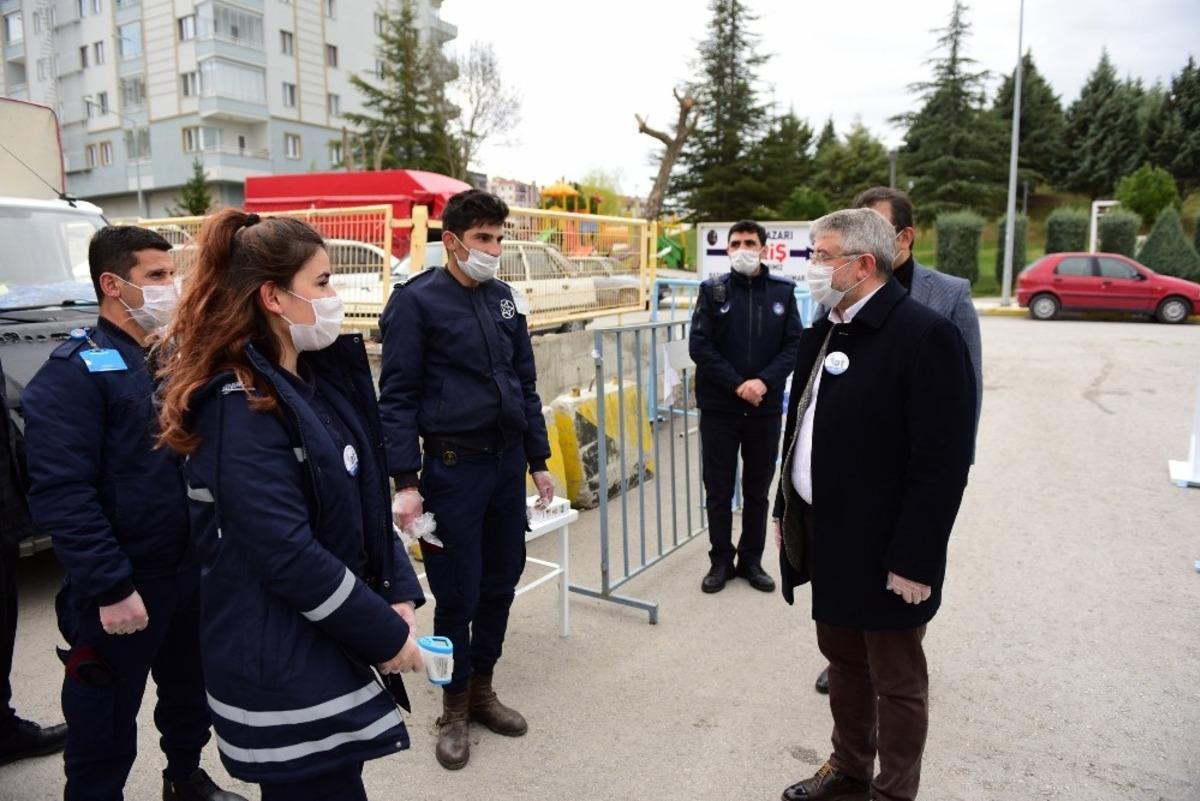 Başkan Aşgın pazar d&uuml;zenlemelerini denetledi