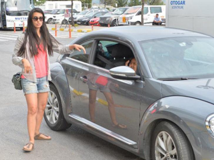 Tuba Büyüküstün'ün zor anları G5