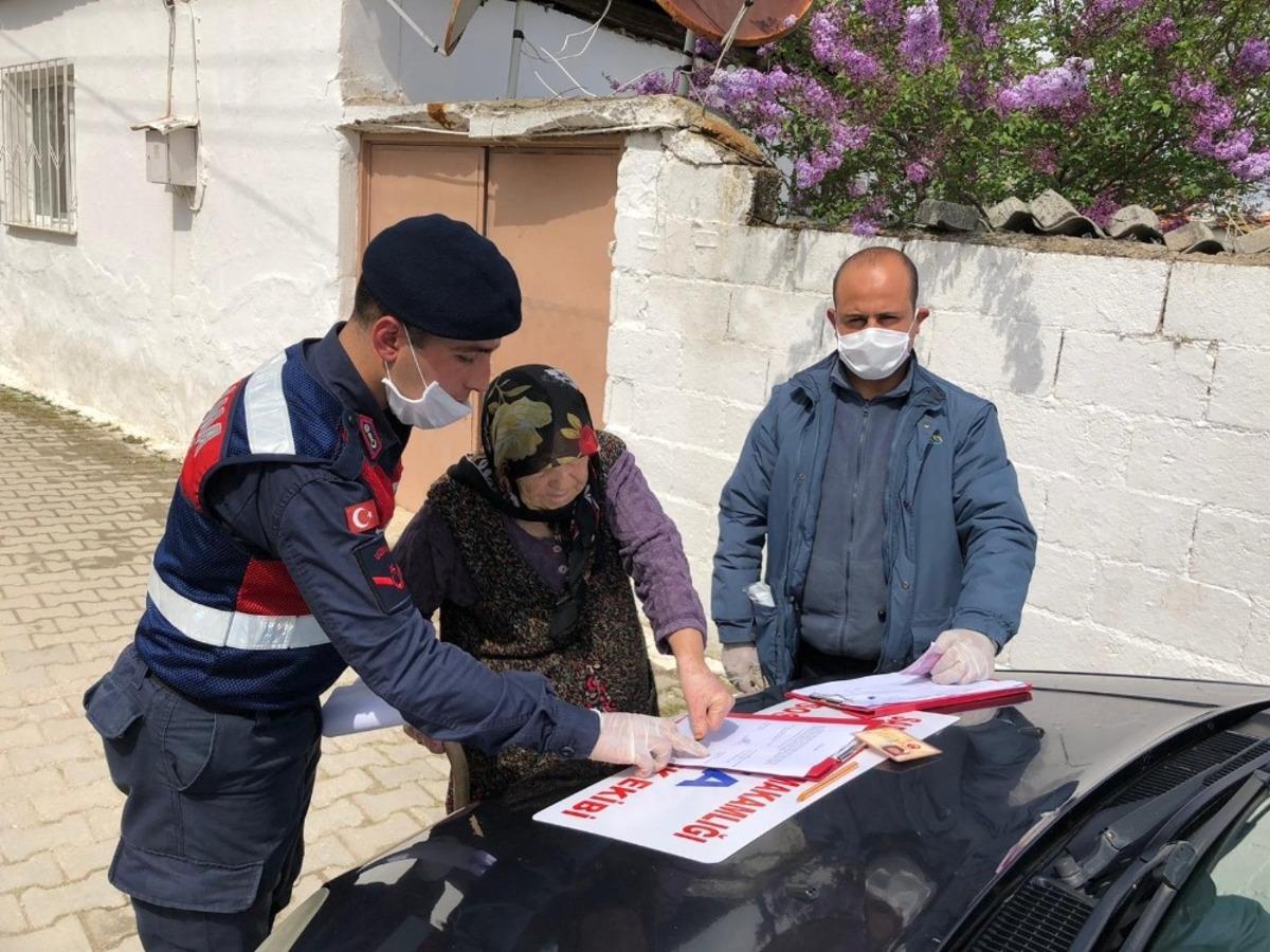Manisa&rsquo;da 30 binden fazla vatandaşa biner liralık &ouml;deme evlerinde yapıldı