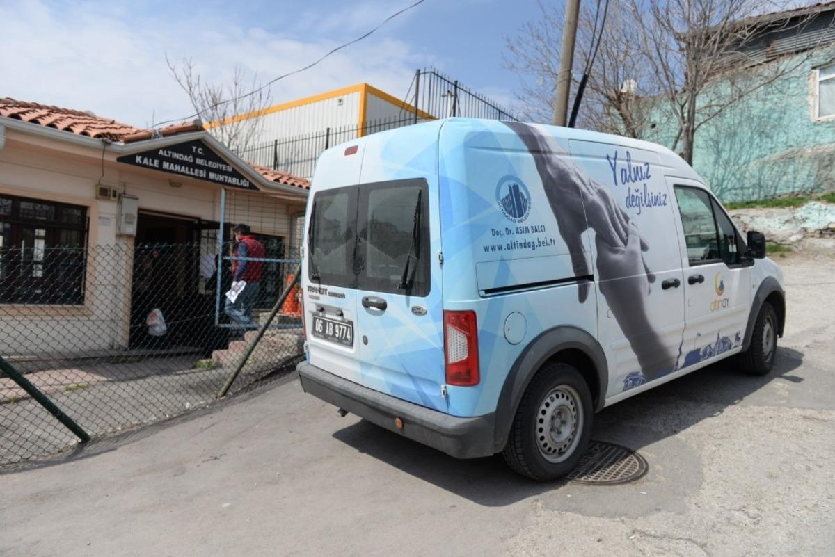 Altındağ&rsquo;da muhtarlara temizlik kolisi