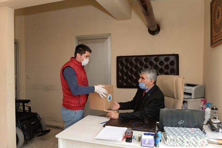 Altındağ’da muhtarlara temizlik kolisi G3