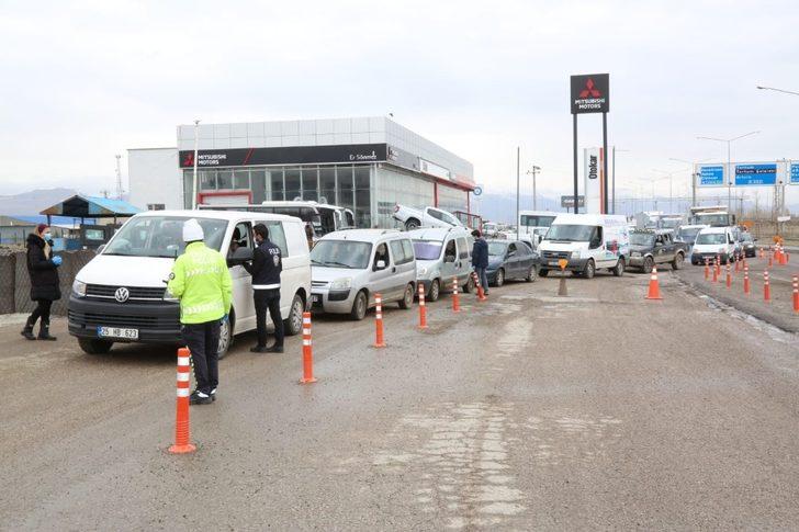 Polis kent merkezinde tedbirlerini artırdı G3