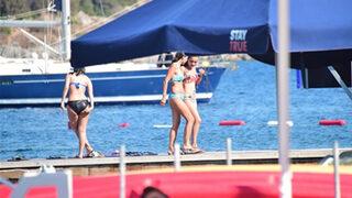 Damla Sönmez bikinili yakalandı