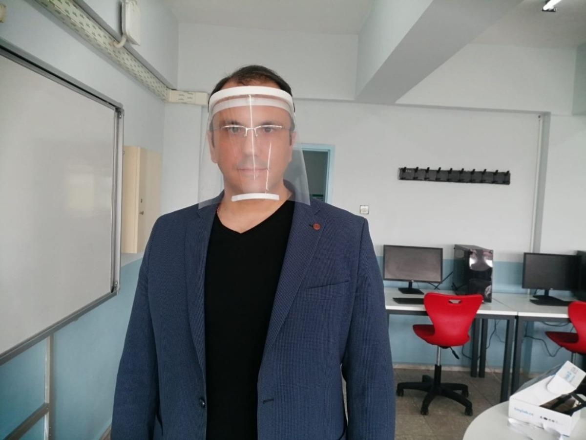 Milas BİLSEM&rsquo;de maske ve siperlik &uuml;retiliyor