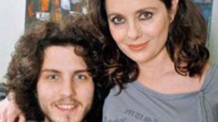 Sevgilisinin Oğlunu Evlat Edindi