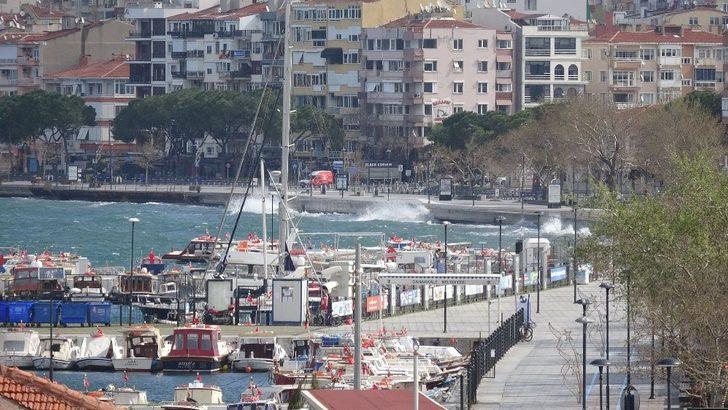 Çanakkale’de feribot seferlerine fırtına engeli G1