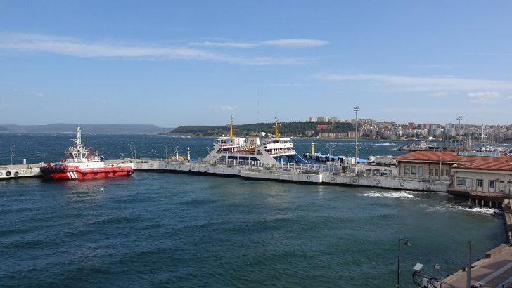 Çanakkale’de feribot seferlerine fırtına engeli G2